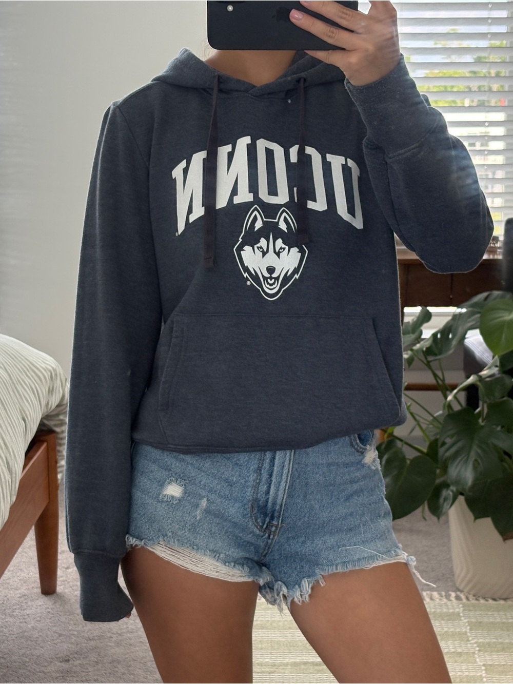 Huskies Cropped Navy Blue Hoodie